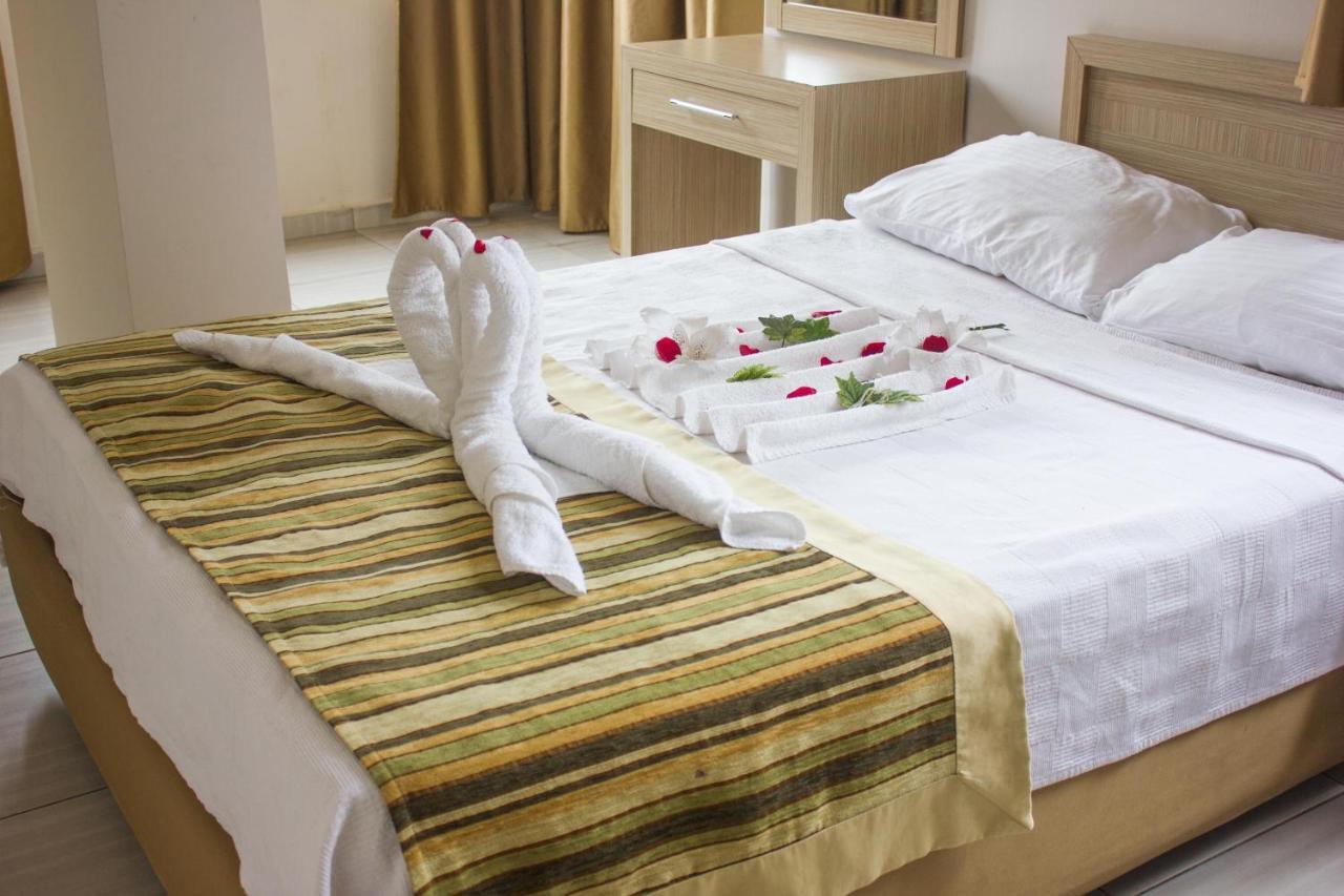 Denizhan Hotel Antalya Eksteriør billede